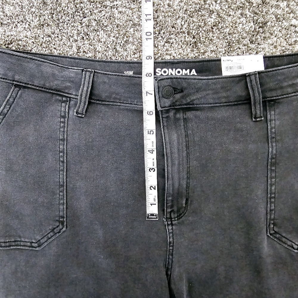 SONOMA PLUS HIGH RISE SHORTS - Picture 12 of 12
